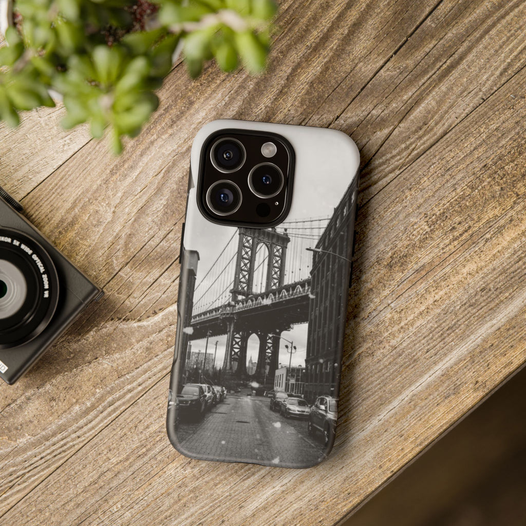 Black and White Phone Case with Iconic Bridge Design, Tough Cases for Photography Lovers, Unique Gift for Travelers, Stylish Everyday [...]