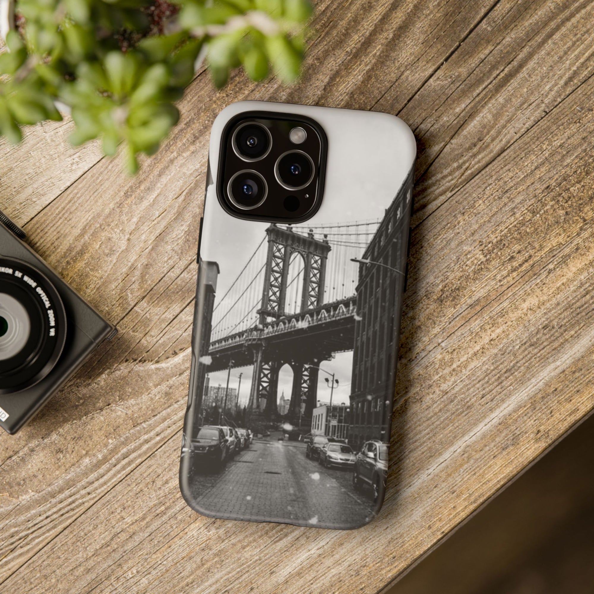 Black and White Phone Case with Iconic Bridge Design, Tough Cases for Photography Lovers, Unique Gift for Travelers, Stylish Everyday [...]