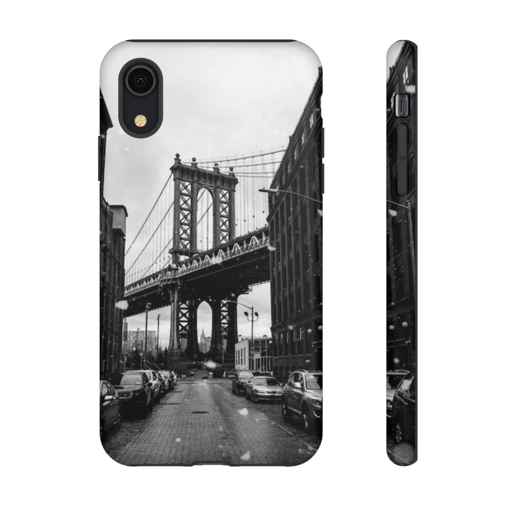 Black and White Phone Case with Iconic Bridge Design, Tough Cases for Photography Lovers, Unique Gift for Travelers, Stylish Everyday [...]
